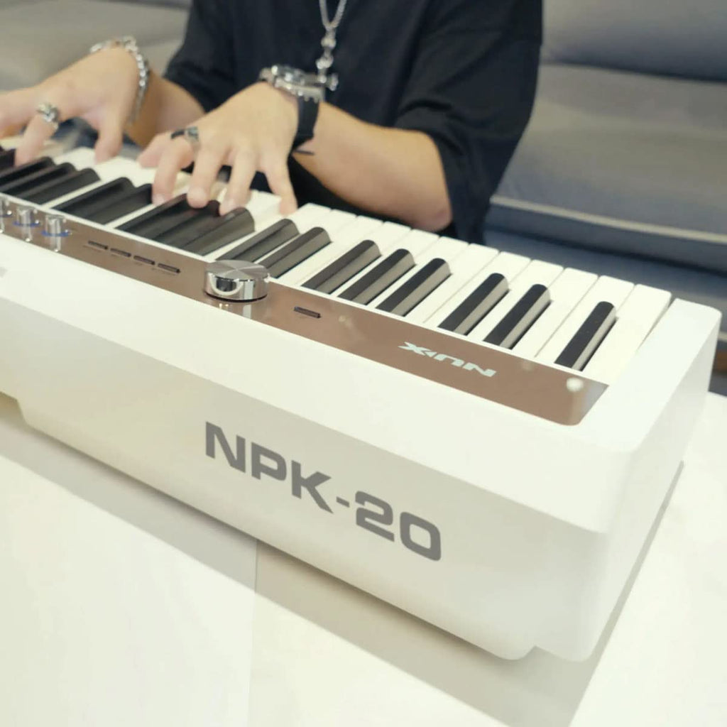 White 88-Key Portable Digital Piano V48465
