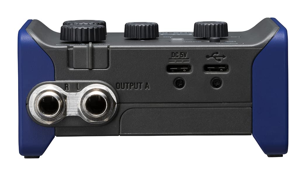 USB Audio Interface with 2 Inputs, 4 Outputs B799