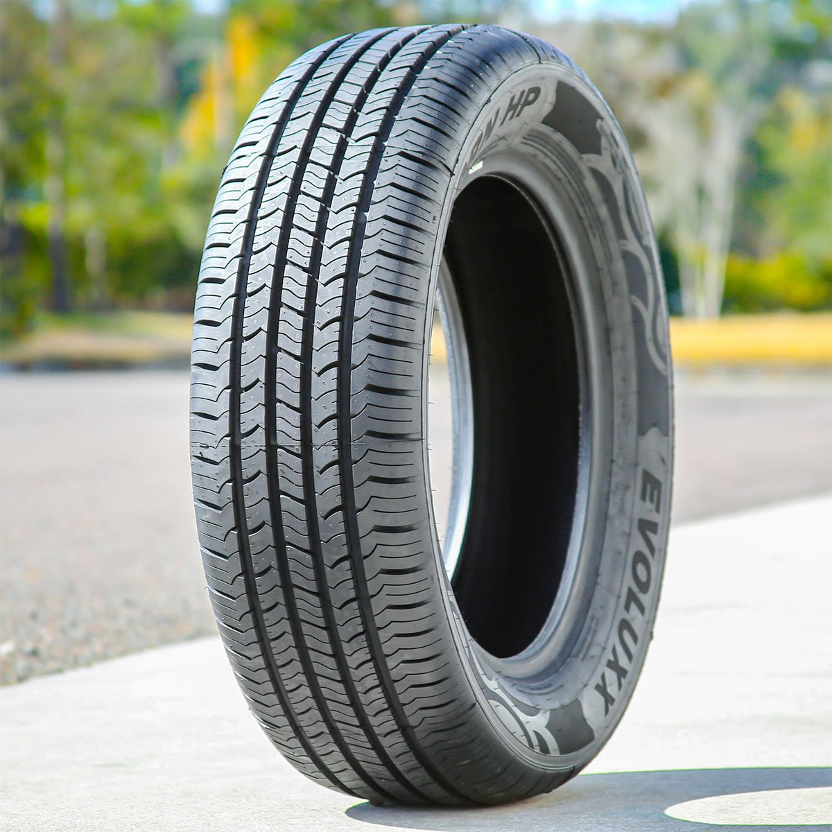 All-Season Passenger Car Performance Radial Tire 215/60R16 95H F5219